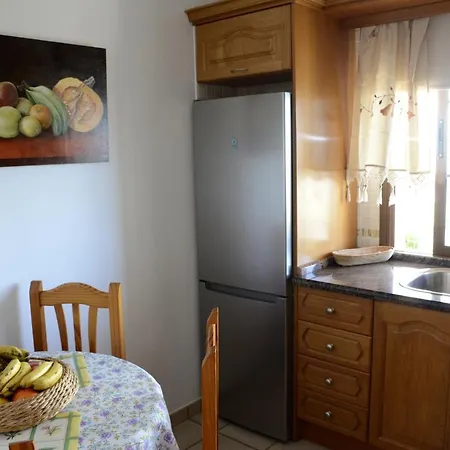 Estrella Villa *
